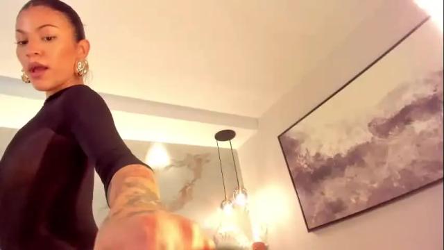 Image 7 of lunaruso Stream on Chaturbate on 1 month ago