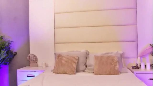 Image 2 of lunawills_ Stream on Chaturbate on 2 months ago