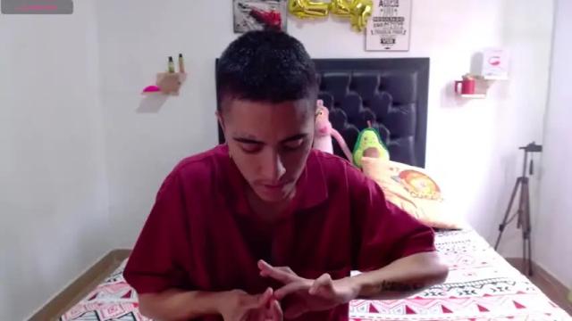 Image 3 of lunay_gutierreez Stream on Chaturbate on 13 months ago