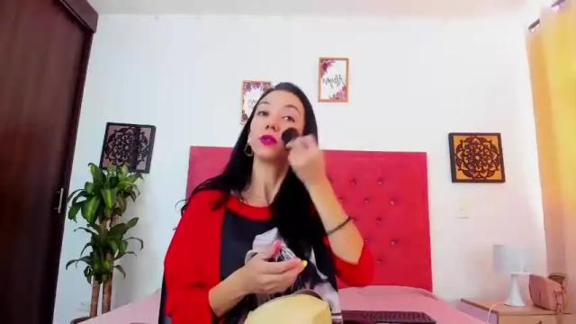 Thumbnail 1, lunazambrano18's Stream at Chaturbate, 15 months ago