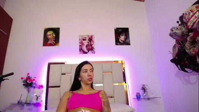 Image 10 of lunazambrano18 Stream on Chaturbate on 1 month ago