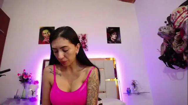 Image 6 of lunazambrano18 Stream on Chaturbate on 1 month ago