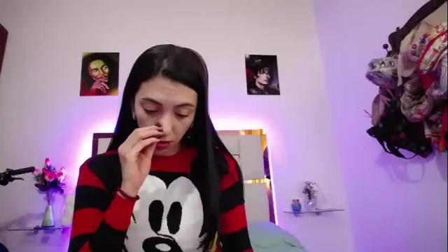 Image 3 of lunazambrano18 Stream on Chaturbate on 16 days ago