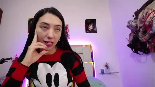 Image 6 of lunazambrano18 Stream on Chaturbate on 16 days ago