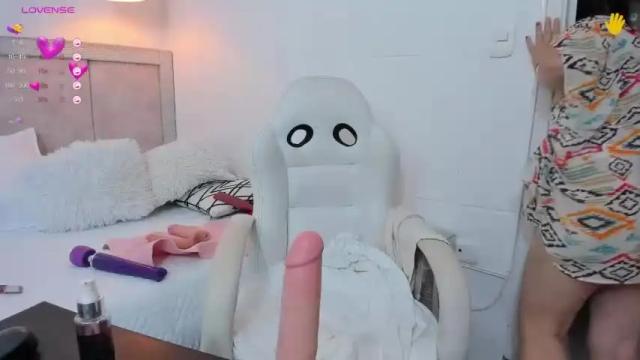 Image 12 of lunita_portman Stream on Chaturbate on 12 months ago