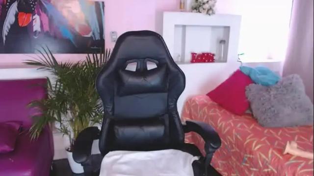 Image 4 of lunoox_ Stream on Chaturbate on 6 months ago