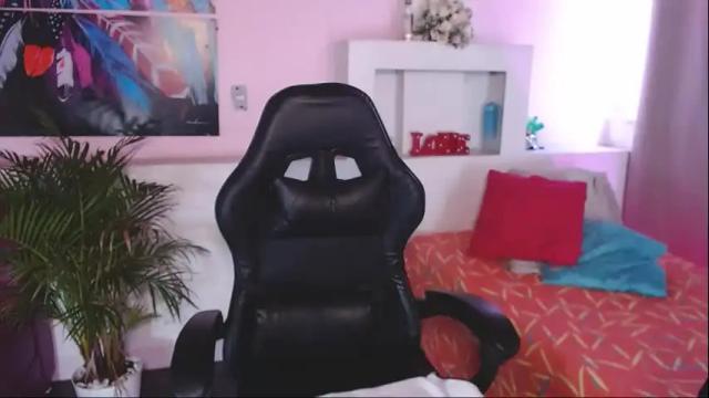 Image 3 of lunoox_ Stream on Chaturbate on 6 months ago