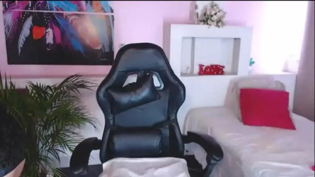 Image 3 of lunoox_ Stream on Chaturbate on 4 months ago