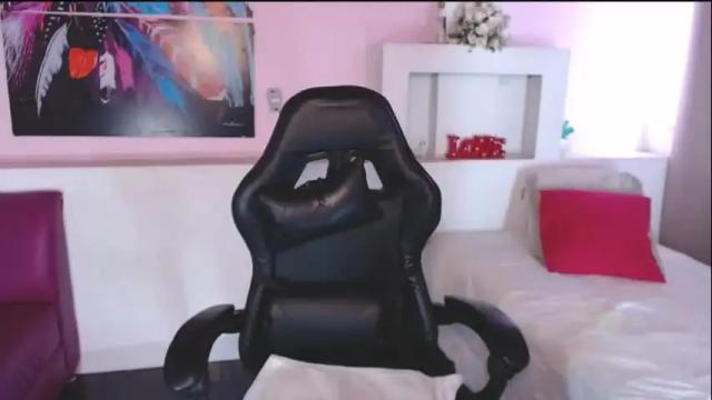 Image 8 of lunoox_ Stream on Chaturbate on 4 months ago