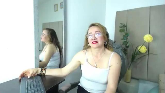 Image 7 of lupita223 Stream on Chaturbate on 29 days ago