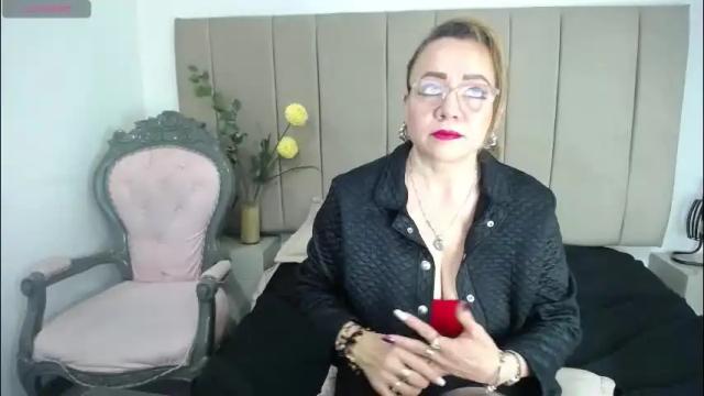 Image 6 of lupita223 Stream on Chaturbate on 5 days ago
