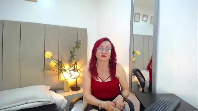 Image 7 of lupita223 Stream on Chaturbate on 1 month ago