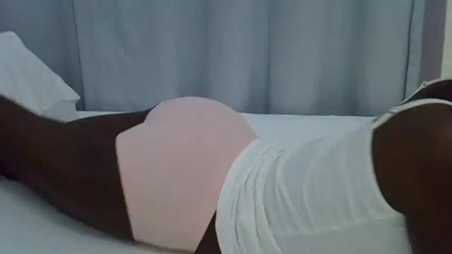 Image 12 of lupitah_ Stream on Chaturbate on 2 months ago