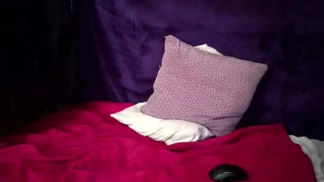 Image 10 of luros_modasy Stream on Chaturbate on 14 months ago