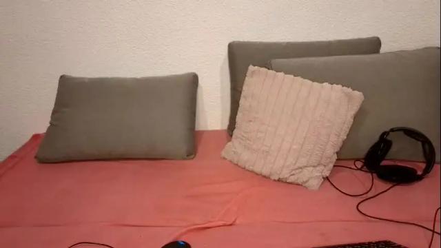 Image 6 of luros_modasy Stream on Chaturbate on 8 months ago