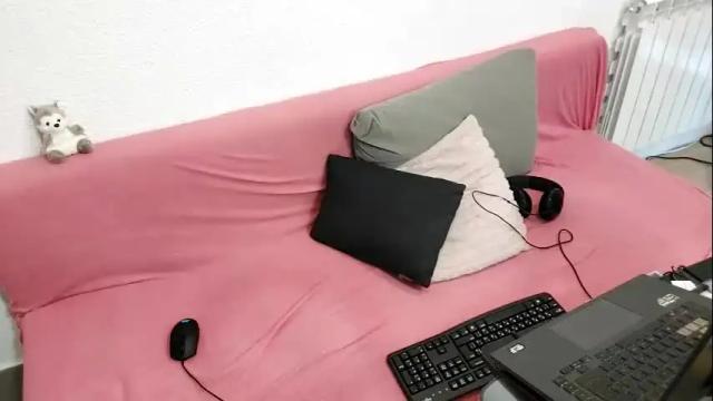 Image 11 of luros_modasy Stream on Chaturbate on 6 months ago