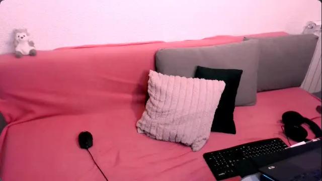 Image 3 of luros_modasy Stream on Chaturbate on 6 months ago