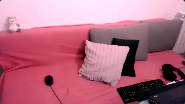 Image 4 of luros_modasy Stream on Chaturbate on 6 months ago