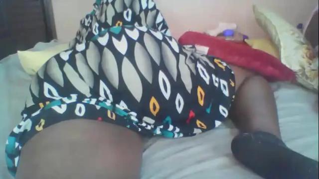 Image 10 of lusciouscaramel_ Stream on Chaturbate on 9 days ago