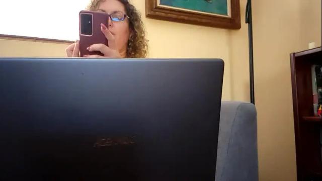 Image 3 of lusciouslibra82 Stream on Chaturbate on 15 months ago