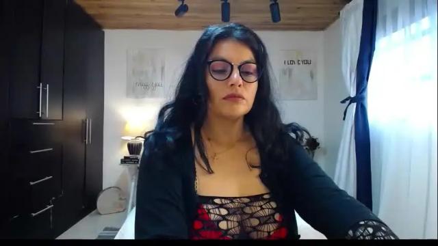 Image 12 of lust_mom Stream on Chaturbate on 1 month ago