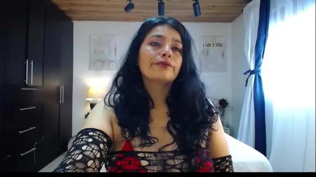 Image 2 of lust_mom Stream on Chaturbate on 1 month ago