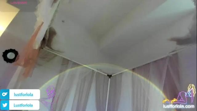 Image 4 of lustforlola Stream on Chaturbate on 1 month ago