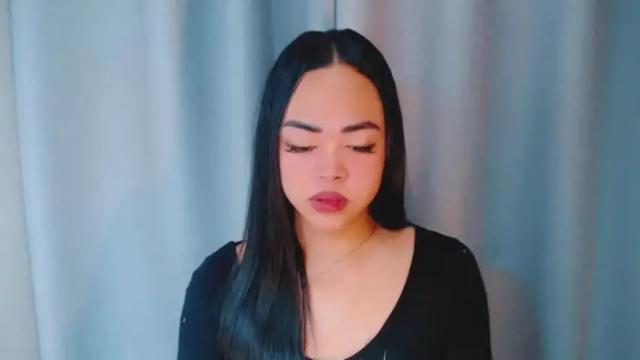 Image 3 of lustfuloffendertrina Stream on Chaturbate on 13 months ago