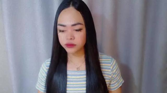 Image 2 of lustfuloffendertrina Stream on Chaturbate on 13 months ago
