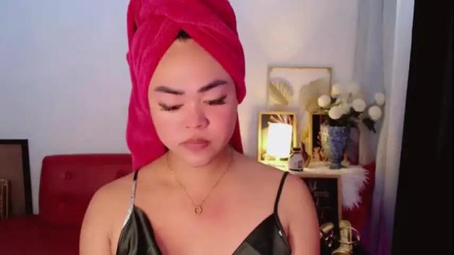 Image 11 of lustfuloffendertrina Stream on Chaturbate on 19 days ago