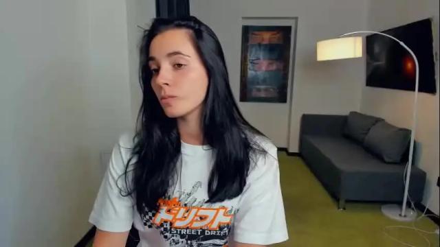 Image 2 of lusty_miss_di Stream on Chaturbate on 2 days ago