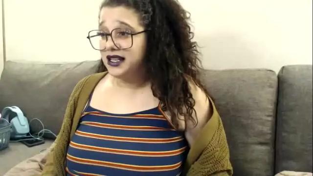 Image 3 of lustygemina Stream on Chaturbate on 17 months ago