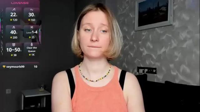 Image 3 of lusyagreenberg Stream on Chaturbate on 1 month ago