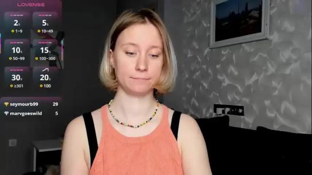 Image 6 of lusyagreenberg Stream on Chaturbate on 1 month ago