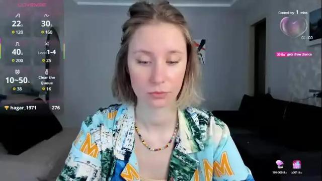 Image 12 of lusyagreenberg Stream on Chaturbate on 19 days ago