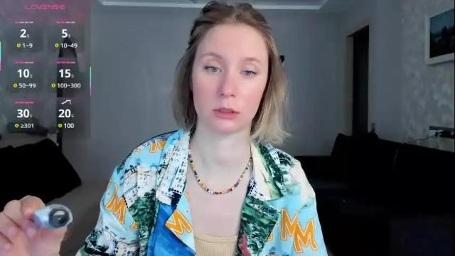 Image 2 of lusyagreenberg Stream on Chaturbate on 19 days ago