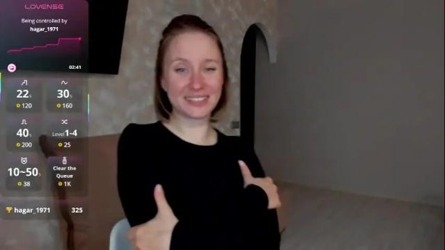 Image 4 of lusyagreenberg Stream on Chaturbate on 17 days ago