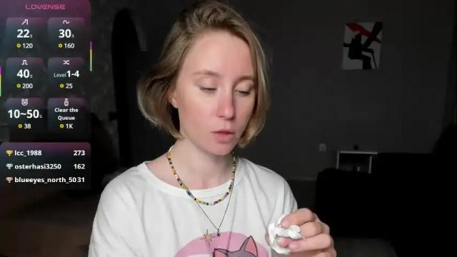 Image 3 of lusyagreenberg Stream on Chaturbate on 15 days ago