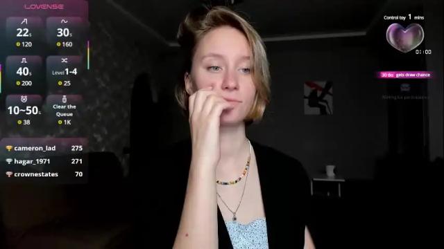Image 11 of lusyagreenberg Stream on Chaturbate on 14 days ago