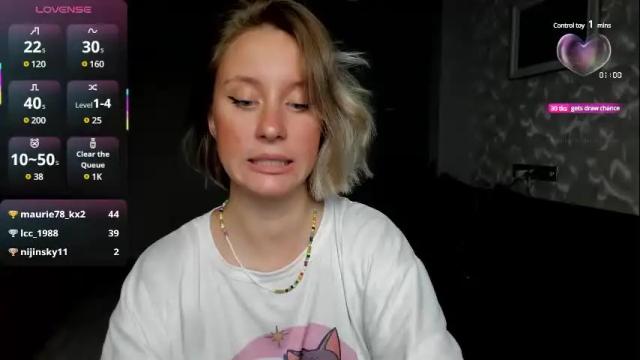 Image 11 of lusyagreenberg Stream on Chaturbate on 7 months ago