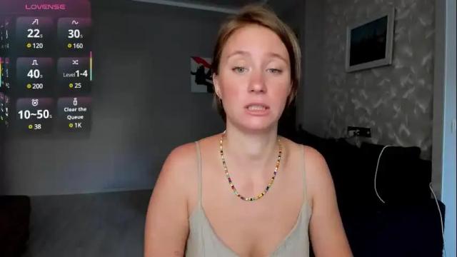 Image 10 of lusyagreenberg Stream on Chaturbate on 6 months ago