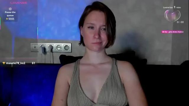 Image 10 of lusyagreenberg Stream on Chaturbate on 6 months ago