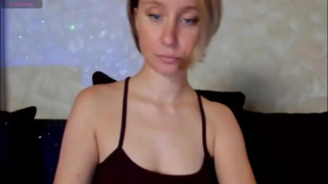 Image 2 of lusyagreenberg Stream on Chaturbate on 5 months ago