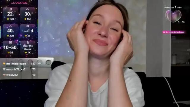 Image 8 of lusyagreenberg Stream on Chaturbate on 5 months ago