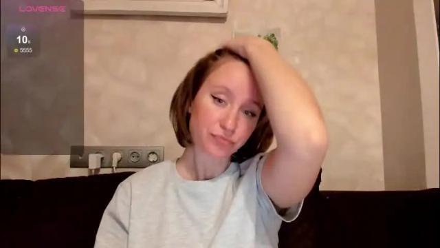 Image 4 of lusyagreenberg Stream on Chaturbate on 2 months ago