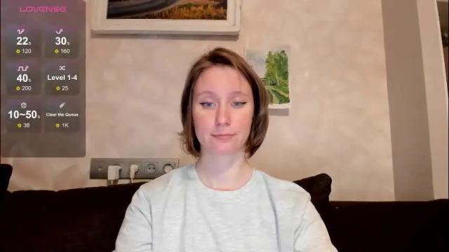 Image 7 of lusyagreenberg Stream on Chaturbate on 2 months ago