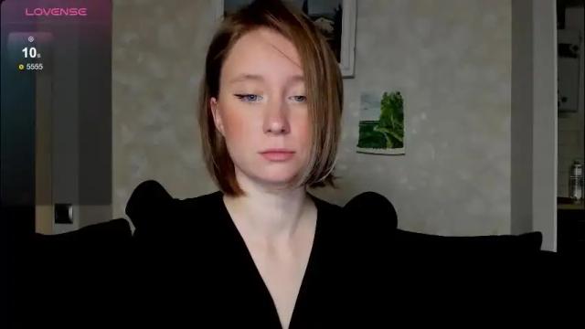 Image 2 of lusyagreenberg Stream on Chaturbate on 1 month ago