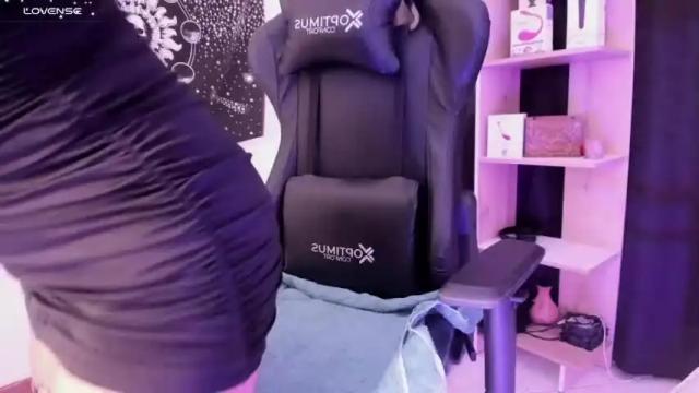 Image 4 of luu01_ Stream on Chaturbate on 18 months ago