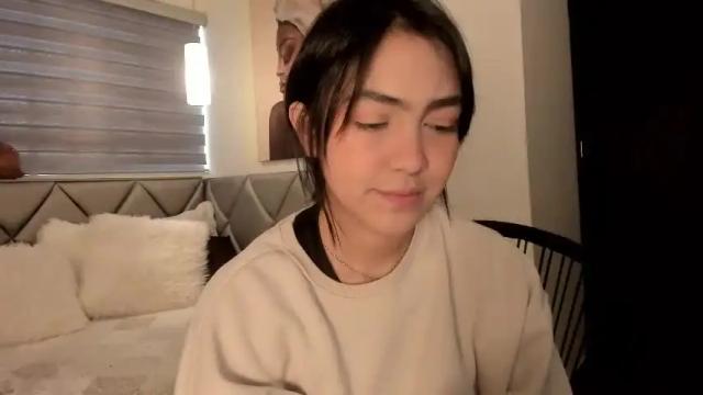 Image 6 of luucy___ Stream on Chaturbate on 1 month ago