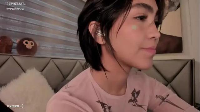 Image 6 of luucy___ Stream on Chaturbate on 9 days ago